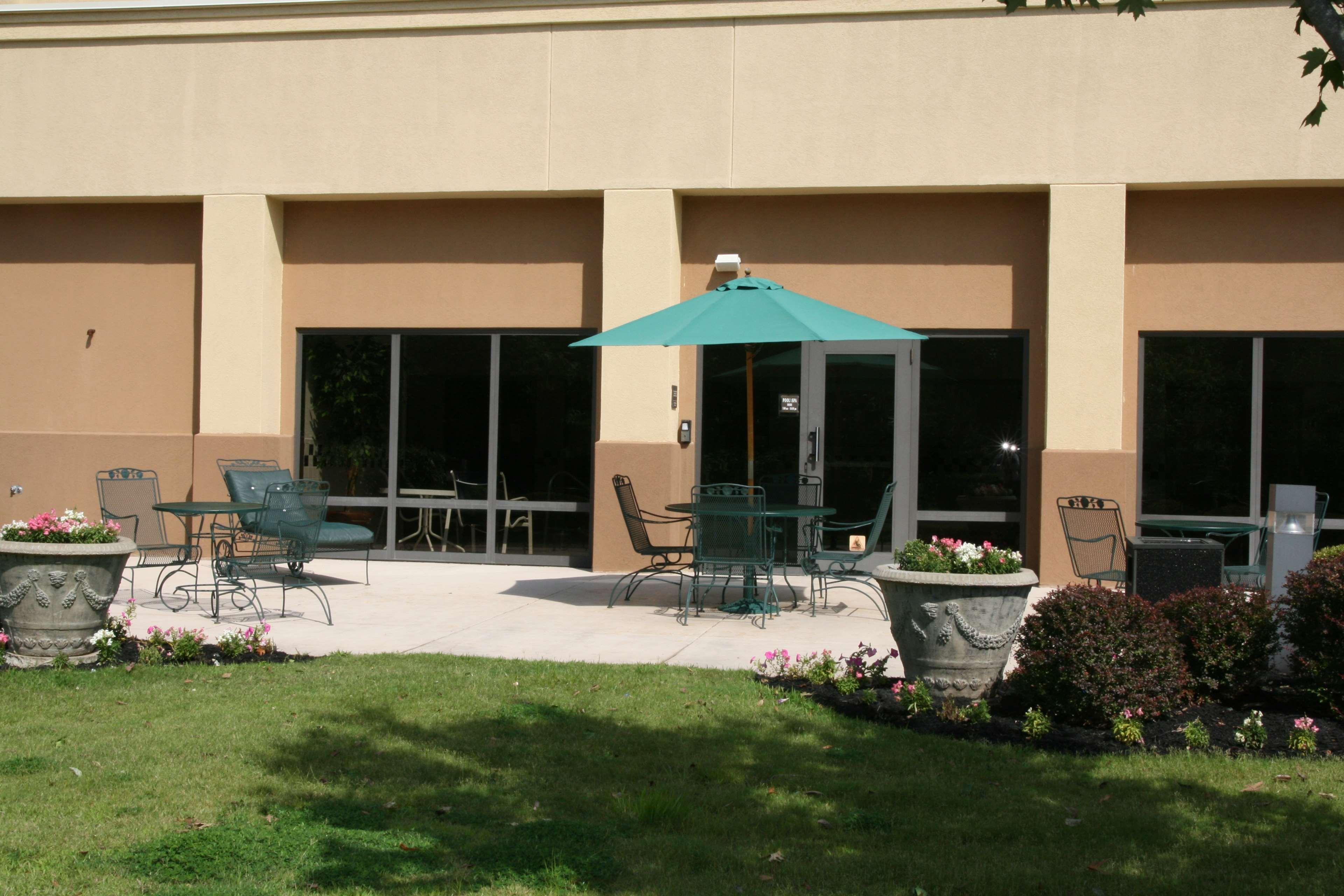 Hampton Inn Olive Branch Amenities photo