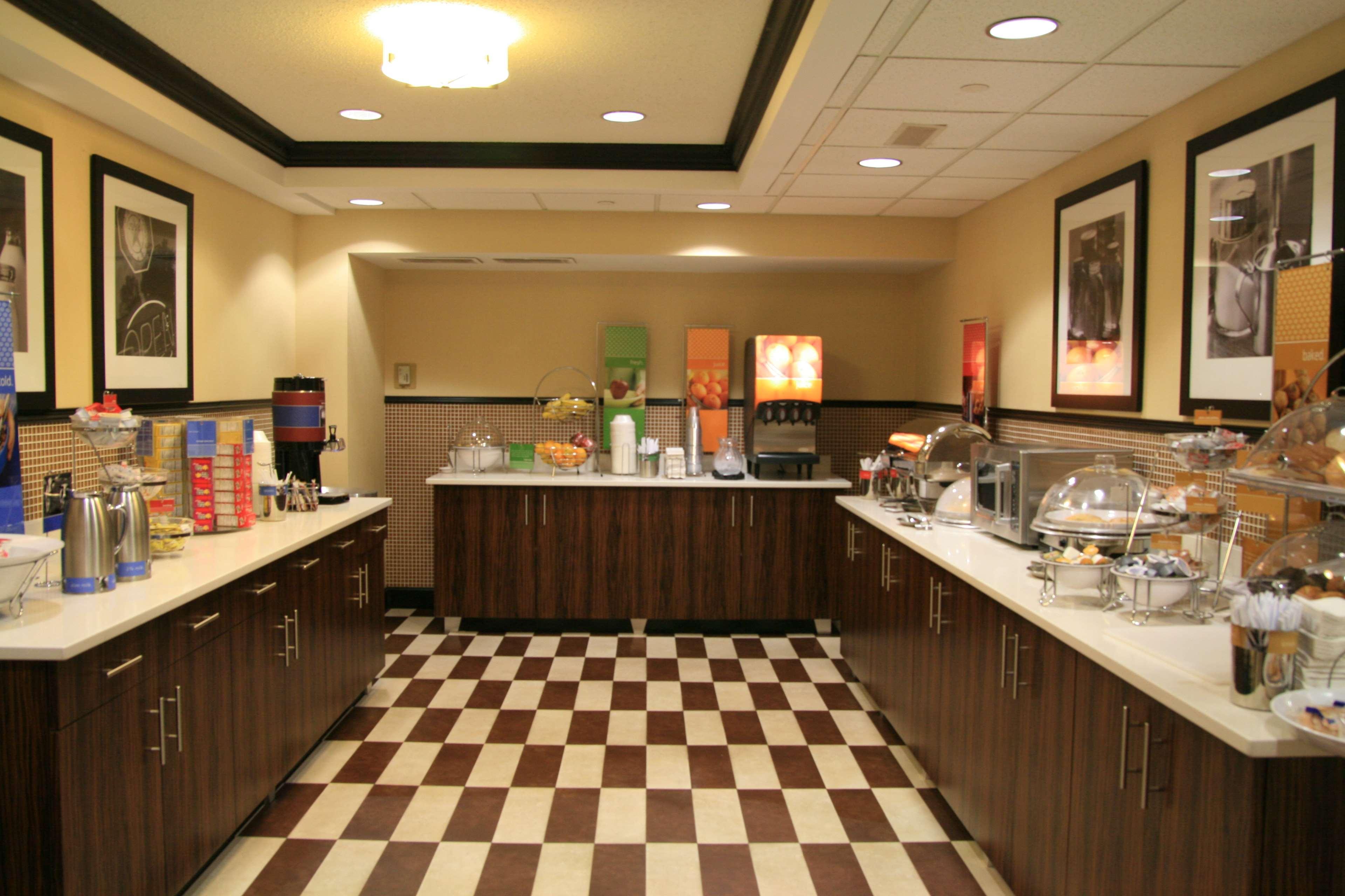 Hampton Inn Olive Branch Restaurant photo