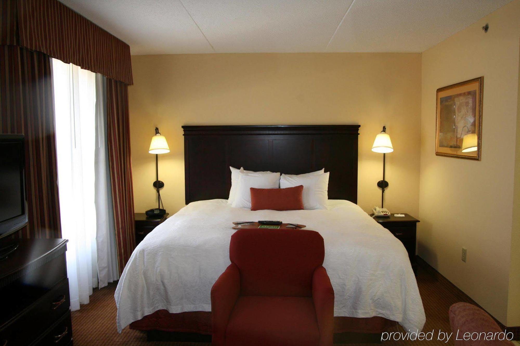 Hampton Inn Olive Branch Room photo